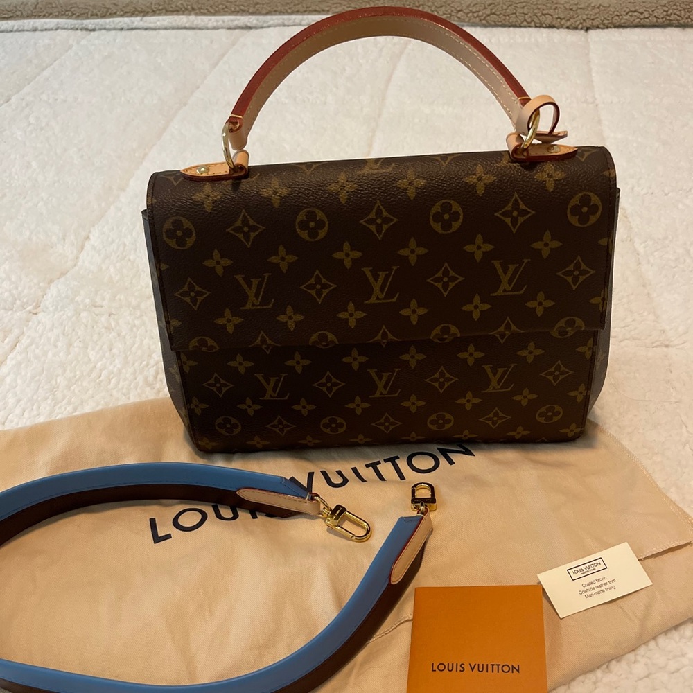 Brand New Louis Vuitton Cluny MM